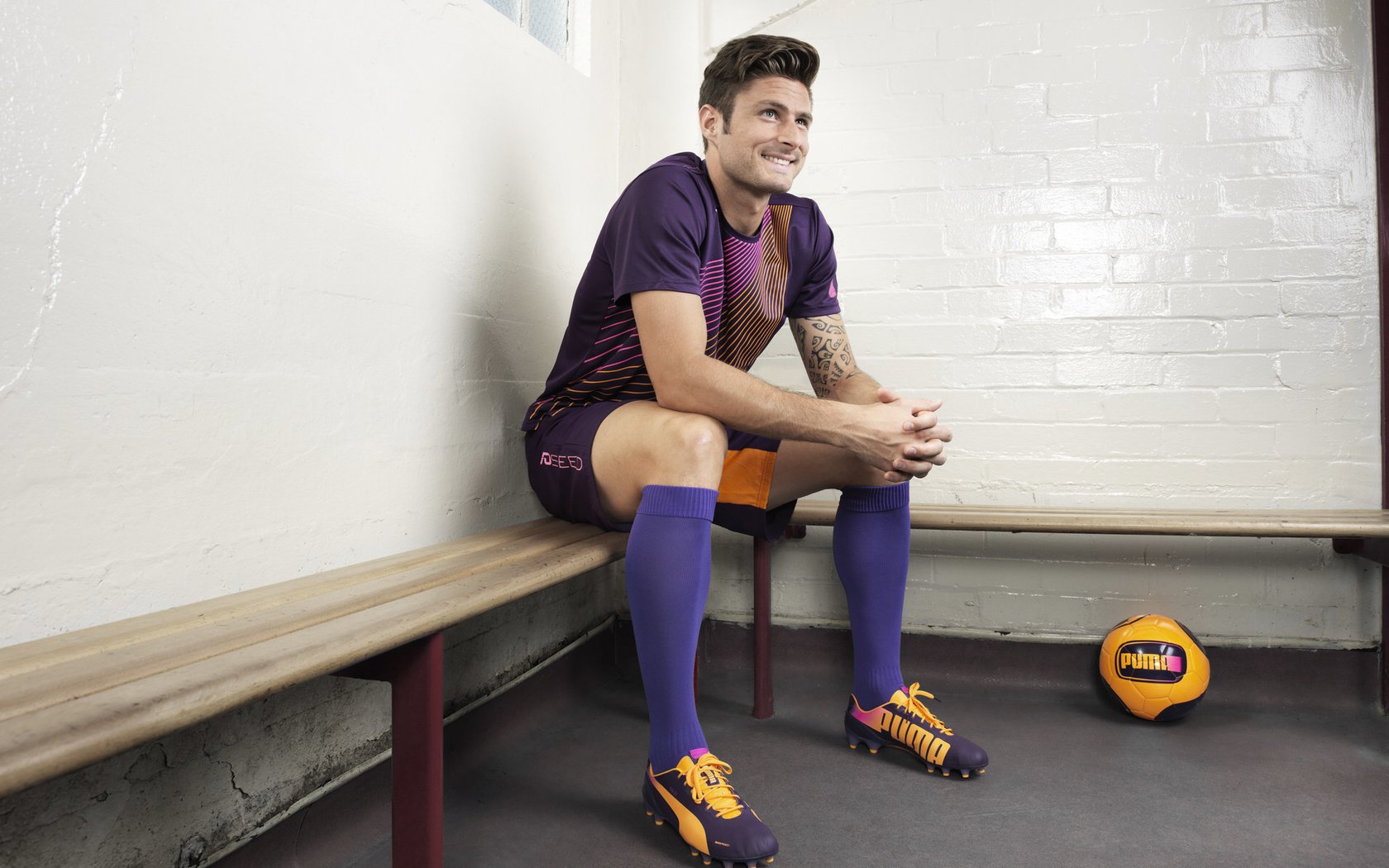 “青少年足球主题公益跑运动会在全国火热举行”，青少年校园足球赛