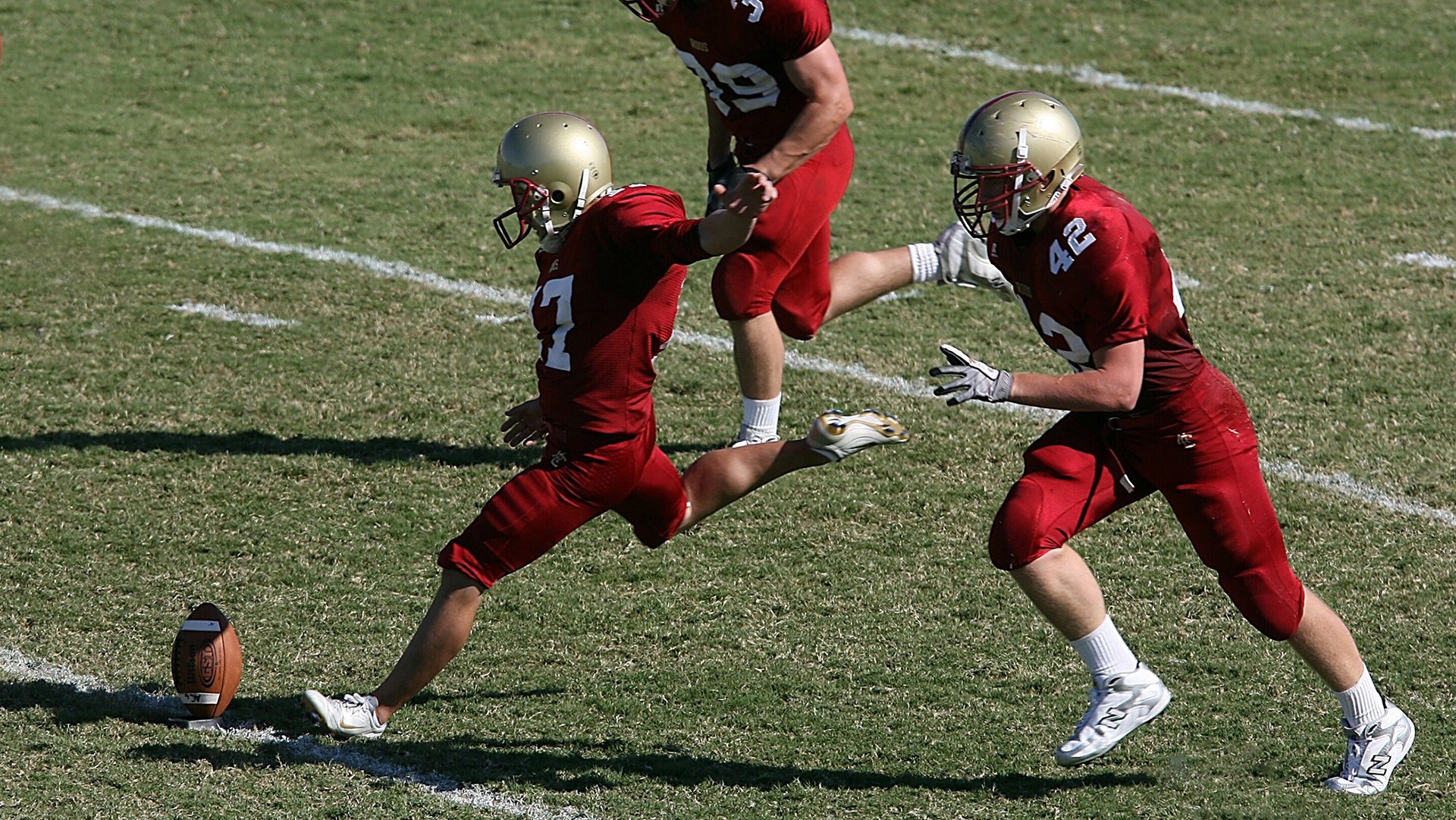 开云平台-《传统体育与电竞融合：新合作开启双赢局面》，电竞比赛和传统体育比赛区别